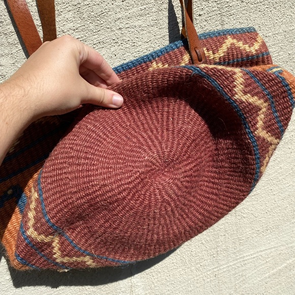 Western Aztec Leather Strap Purse - Picture 6 of 6